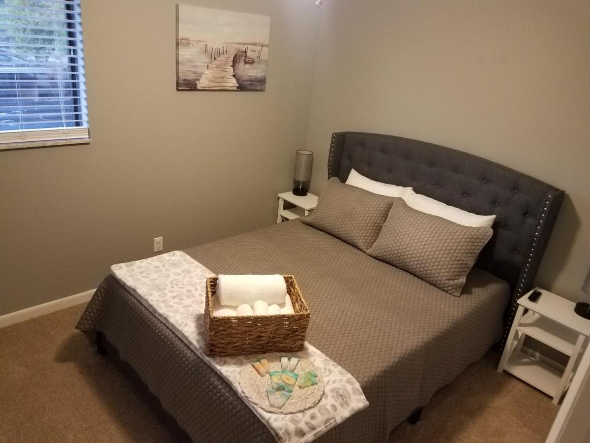 Cozy 3 Bed 2.5 Bath Located Near Busch Gardens Apartamento Tampa Exterior foto